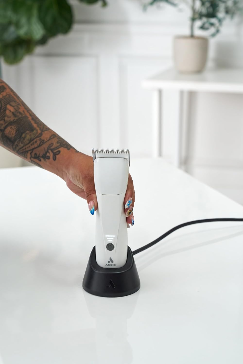 Andis 564042 Emerge Pro Cordless Detachable Blade Pet Hair Clipper, Brushless Motor, 4,500 SPM, Lightweight, Ergonomic, White