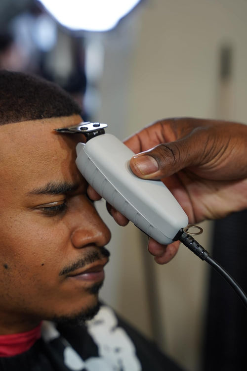 Andis 563721 Professional T-Outliner Beard & Hair Trimmer, Bump-Free