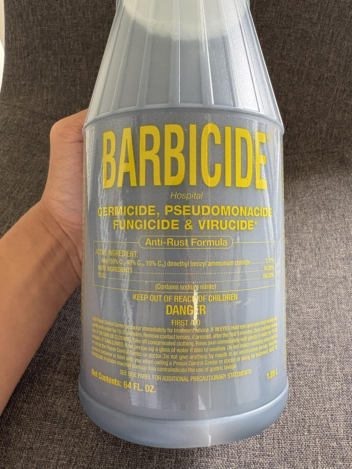 BARBICIDE Disinfectant Jar and Concentrate Starter Set (37 Oz Jar +16 Fl Oz)– Professional Salon, Spa & Barber Tool Sanitizing Kit